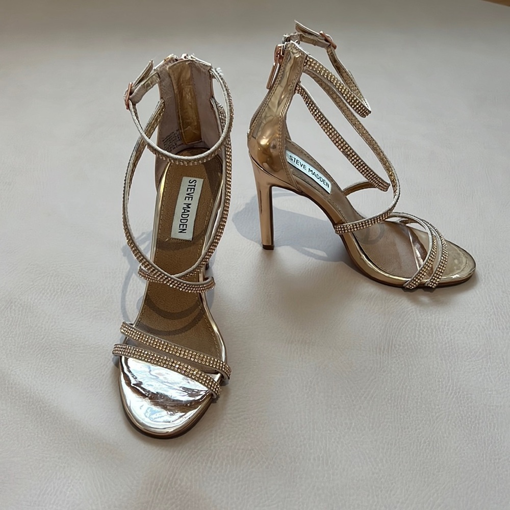 Steve Madden-Rose Gold Metallic Heels